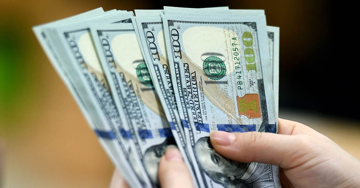 Tỷ giá hôm nay 19/8: USD ngân hàng giảm 40 đồng, tỷ giá trung tâm tăng