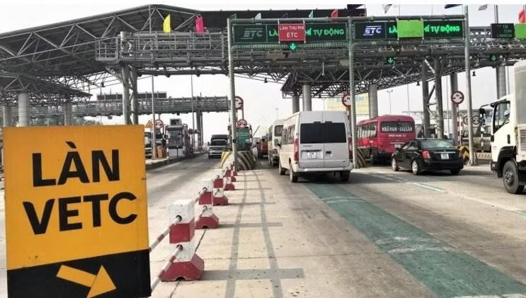 Người dân đi cao tốc bức xúc ePass, VETC thu phí quản lý 6.600 đồng/tháng. Vì sao thu phí quản lý tài khoản giao thông 6.600 đồng/tháng? - Ảnh 1.