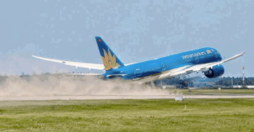 Chính phủ yêu cầu rà soát toàn diện sau sự cố chuyến bay của Vietnam Airlines (HVN)