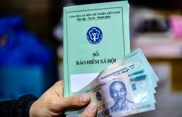 Nghỉ việc sớm cả chục năm rồi chờ đến tuổi hưu có bị trừ 2% lương hưu/năm không?
