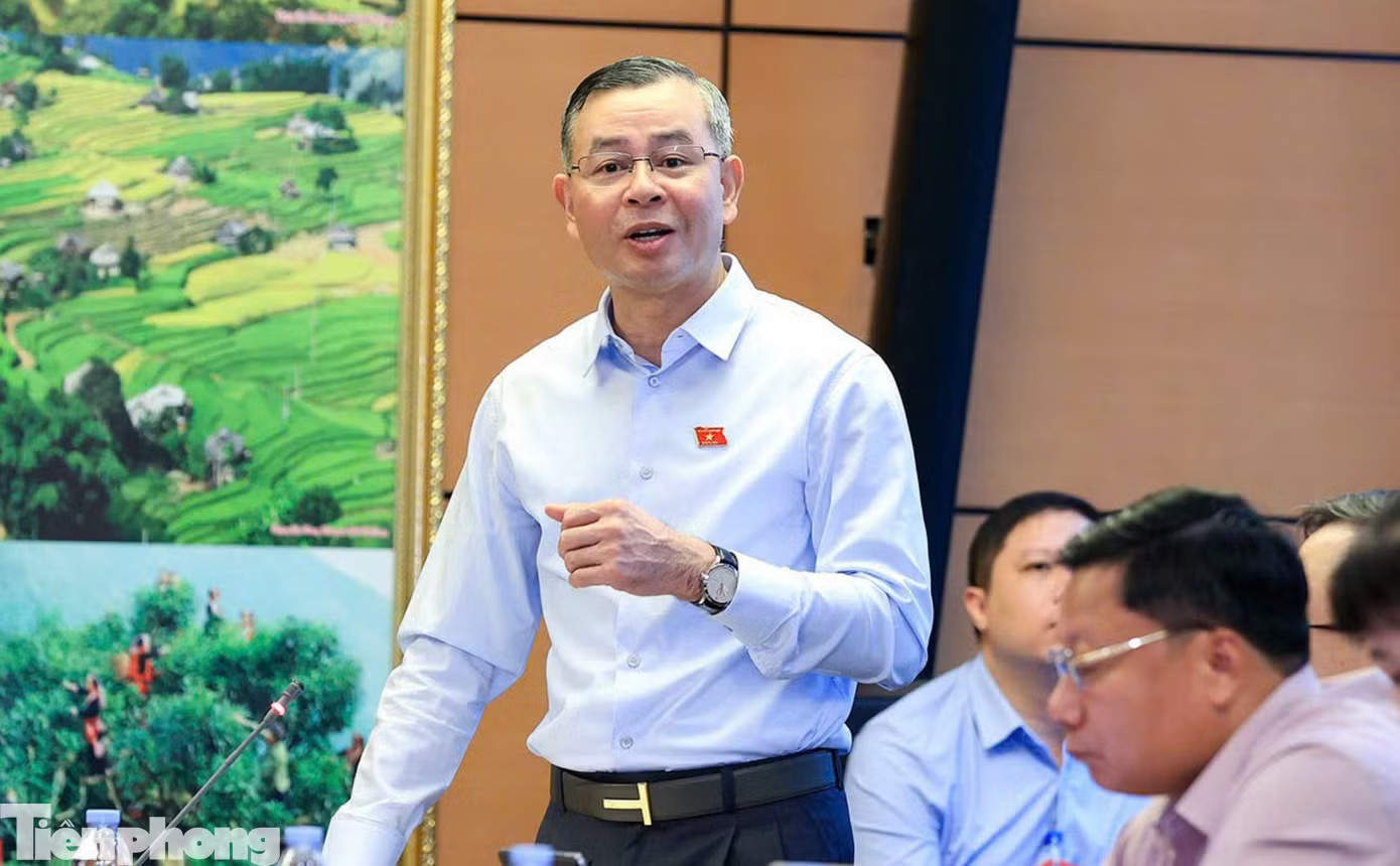 Bộ trưởng Tài chính Ngô Văn Tuấn. Ảnh: Như Ý Nghiên cứu nâng ngưỡng kê khai thuế lên 10 tỷ đồng - Ảnh 1.