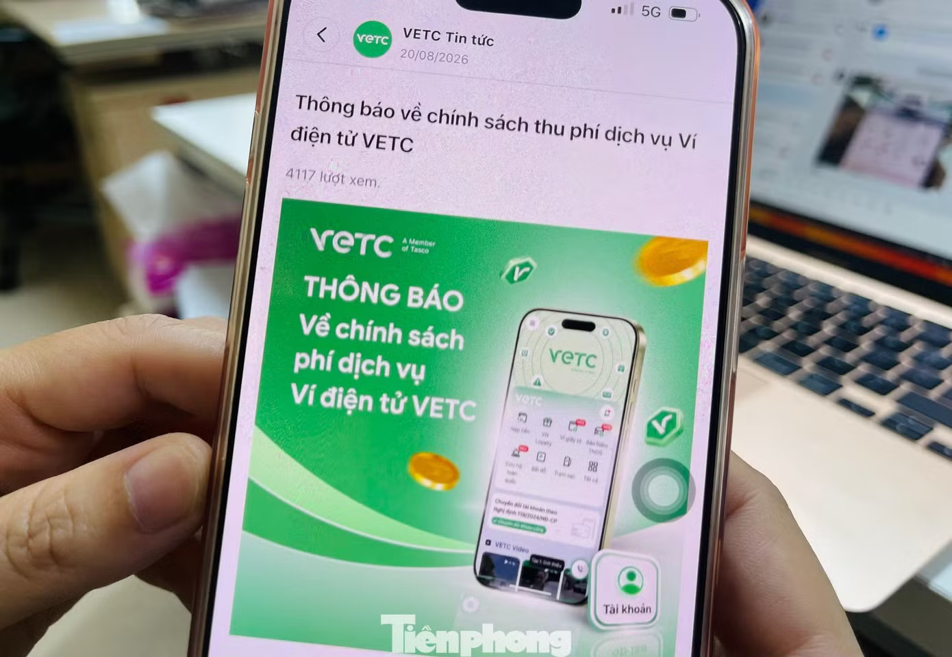 Thông báo việc tạm dừng thu phí của ví VETC. Ảnh: N.M. Câu hỏi sau 'thương vụ' thu phí tài khoản giao thông bất thành - Ảnh 1.