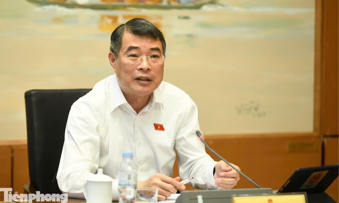 Thủ tướng Lê Minh Hưng phát biểu. Ảnh: Như Ý Thủ tướng: Đảm bảo quyền tài sản của người dân khi cải tạo nhà ở hết hạn - Ảnh 1.