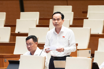 ĐBQH đề nghị sửa Luật Đất đai: Người dân bị thu hồi đất không chỉ nhận bồi thường tài sản