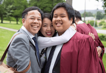 'Thần đồng' duy nhất của Việt Nam không học Thạc sĩ vẫn nhận học bổng Tiến sĩ từ 6 trường đại học, được cựu Tổng thống Barack Obama gửi thư chúc mừng