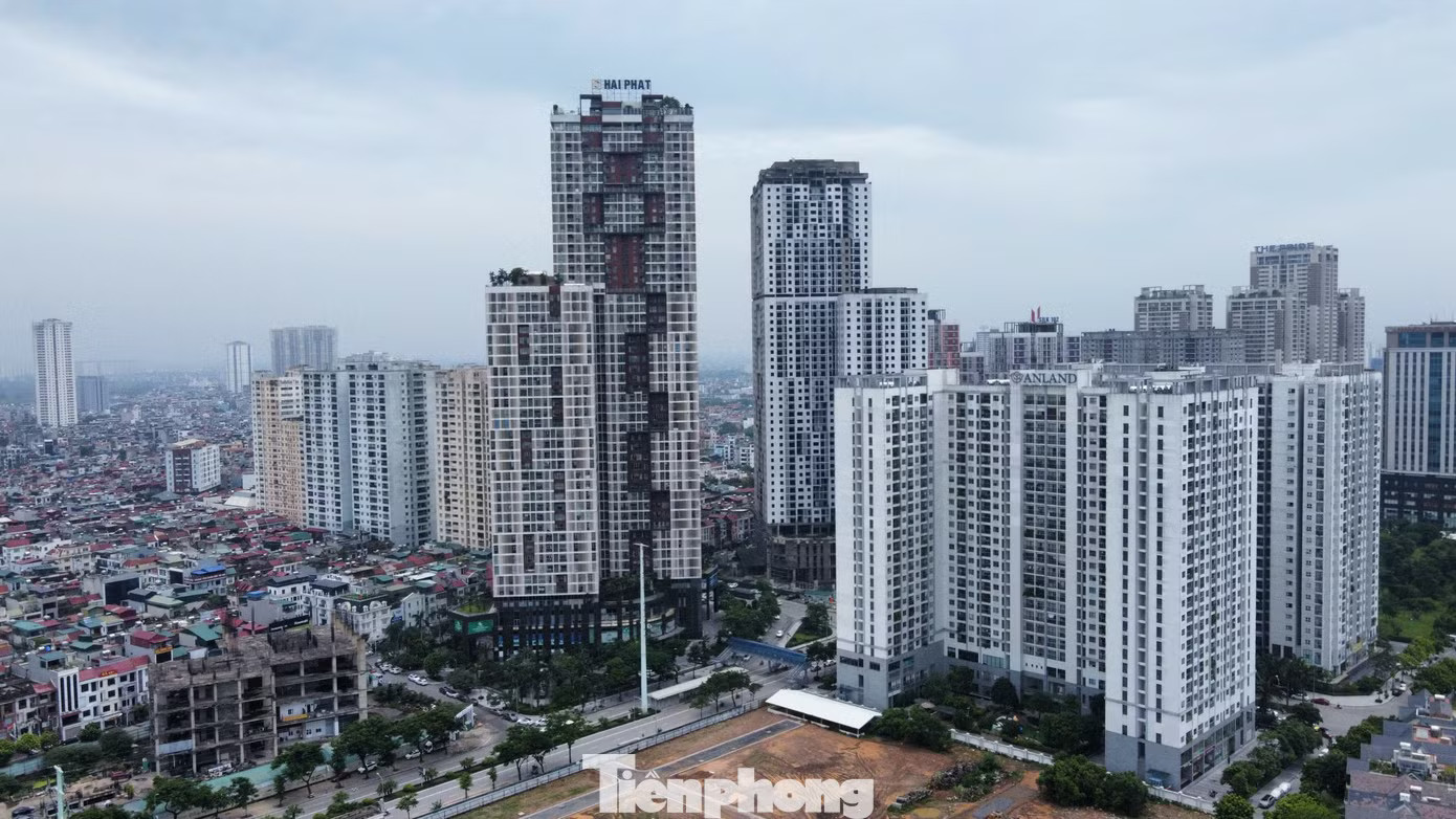 Ngân hàng cho vay bất động sản hơn 2,5 triệu tỷ đồng trong 6 tháng - Ảnh 1.