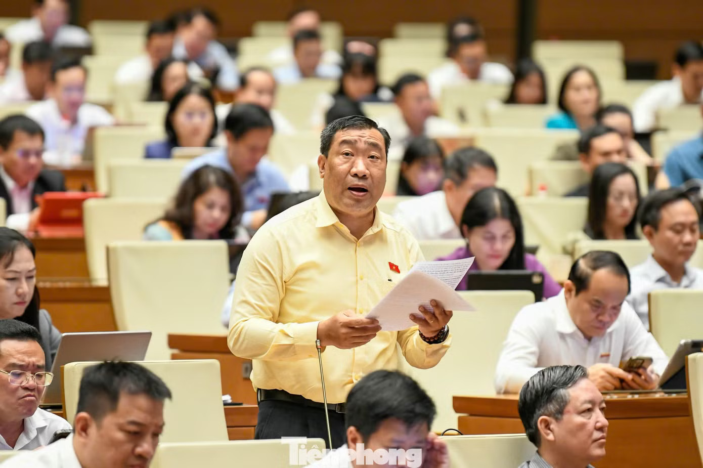 Quy định chung cư có thời hạn: Không để quyền tài sản hợp pháp của người dân bị phá dỡ theo một tòa nhà nguy hiểm - Ảnh 1.