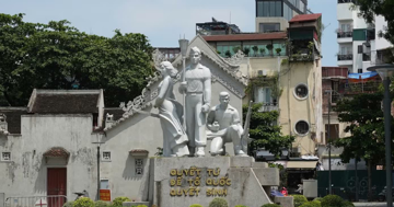 Hà Nội thống nhất di dời tượng đài 'Quyết tử để Tổ quốc quyết sinh'