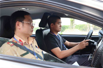 Sát hạch lái xe: Bổ sung bài thi vượt xe và chuyển làn trên đường trường