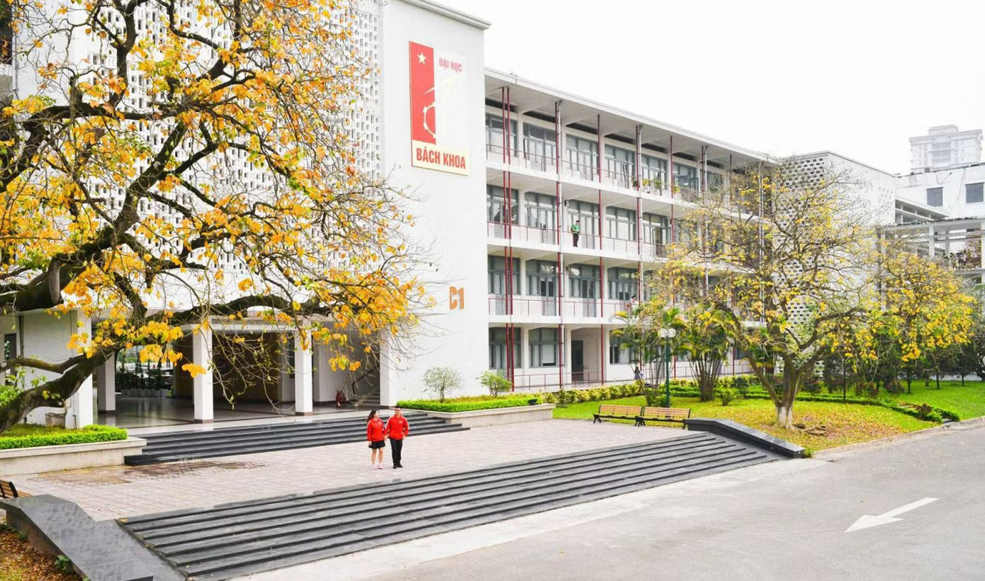 31 thí sinh Chuyên Tuyên Quang trúng tuyển Đại học Bách khoa Hà Nội - Ảnh 1.