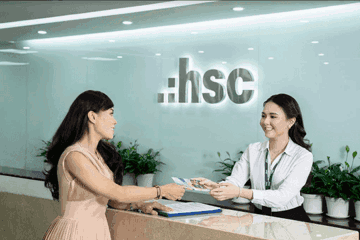 Lãnh đạo Chứng khoán HSC (HCM) muốn bán lượng lớn cổ phiếu ngay khi thị giá lập đỉnh lịch sử