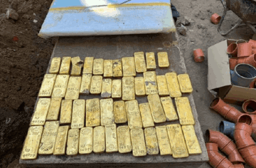 Phong tỏa khẩn cấp một công trường, cảnh sát tịch thu 50 thỏi vàng, 4.000 đồng xu trị giá 274,7 tỷ do một công nhân phát hiện