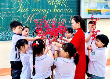 Sáp nhập trường học, Hiệu trưởng được chấm trên 5 tiêu chí cùng thang điểm 100, không ưu tiên người nhiều tuổi hay thâm niên cao, áp dụng tại địa phương nào?