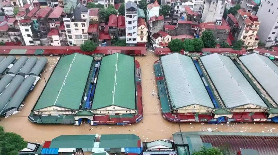 Lạng Sơn lũ dâng cao, 2.600 hộ dân phải sơ tán - Ảnh 1.
