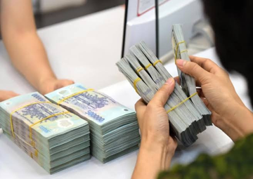 Lãi suất không kỳ hạn thấp, một nhà băng vẫn hút hơn 800.000 tỷ đồng tiền gửi