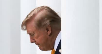 Tỷ lệ ủng hộ chiến dịch Iran giảm, uy tín của Tổng thống Trump xuống thấp kỷ lục