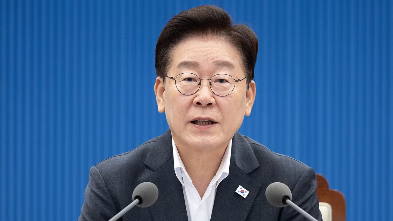 Tổng thống Hàn Quốc Lee Jae Myung. (Ảnh: <a style='text-decoration: none;' href='/SBS'>SBS</a> News) Tổng thống Hàn Quốc lên tiếng sau những vụ mất tích gây rúng động tại đảo Jeju - Ảnh 1.