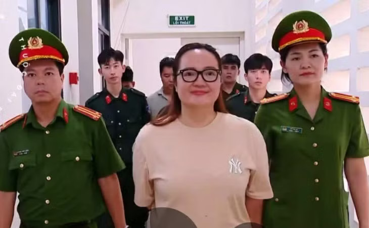 Bán hàng livestream: Những khoảng trống né thuế, quảng cáo sai sự thật từng bước bị chặn - Ảnh 7.