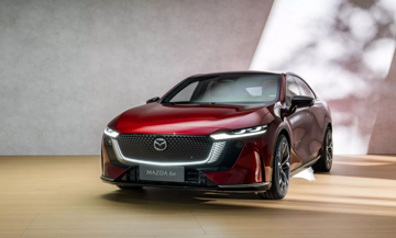 Hãng xe quen thuộc tại Việt Nam ra mắt mẫu sedan điện cỡ D: Tầm hoạt động 560km, ngôn ngữ thiết kế KODO, giá từ 932 triệu