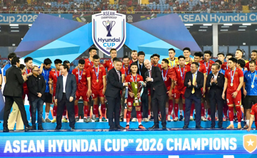 Việt Nam liên tục nhận ‘cơn mưa’ tiền thưởng