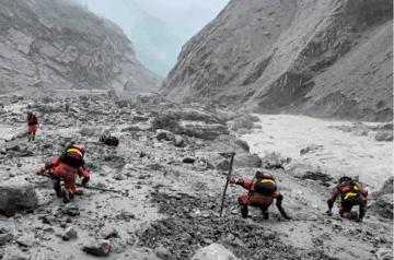 Nepal chật vật cứu hàng trăm người kẹt trong hầm, Trung Quốc khẩn cấp điều chuyên gia hỗ trợ