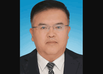 Cách toàn bộ chức vụ, khai trừ Đảng, xem xét điều tra một nguyên Phó Thị trưởng thành phố sinh năm 1972 của Trung Quốc