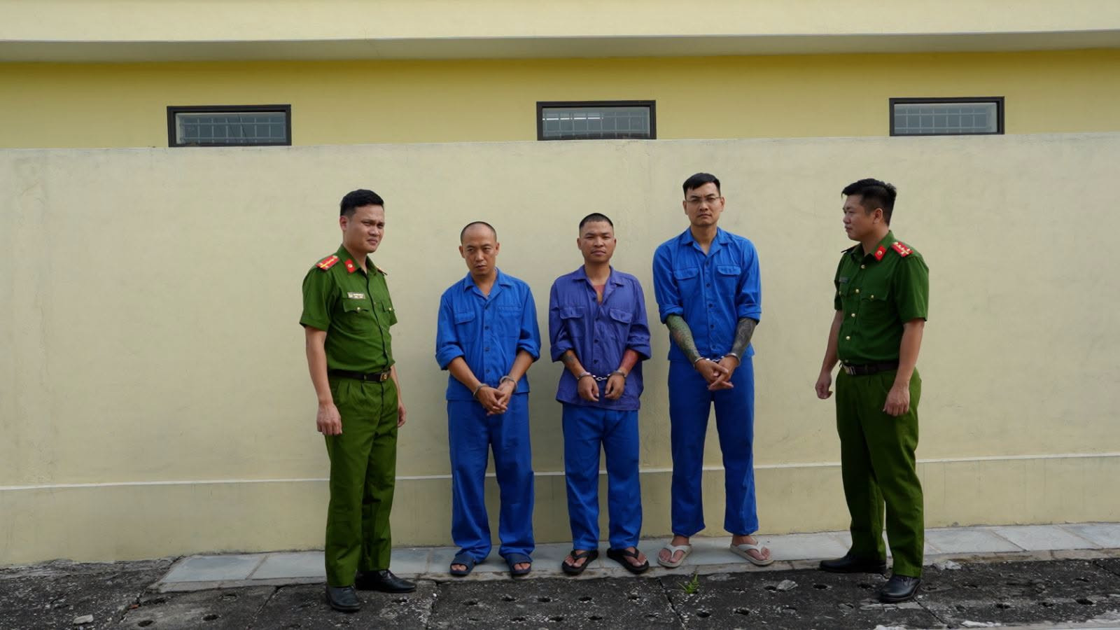 3 TikToker Nguyễn Văn Hợi (tức Khánh Sky), Hồ Văn Khoa và Trần Đình Tiệp (tức Vua Quạt) bị khởi tố. Ảnh: VTV24