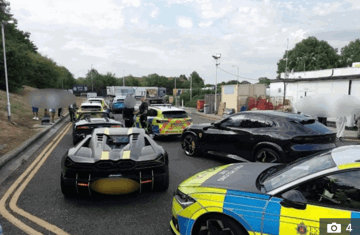 Chính quyền tịch thu 7 xe Lamborghini, 4 xe Audi R8, 1 xe Ferrari và 1 xe Porsche khi đang di chuyển trên đường cao tốc