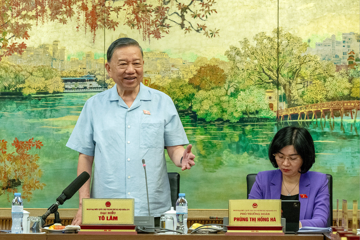 Tổng Bí thư, Chủ tịch nước: Khi từ ngoại thành về Hồ Gươm chỉ từ 10-15 phút, người dân phố cổ sẽ sẵn sàng chuyển ra nơi khác