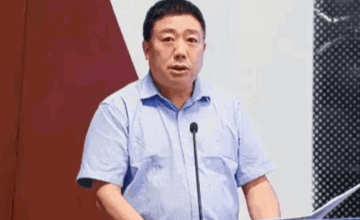 Tịch thu tài sản, khai trừ khỏi Đảng, hủy bỏ các chế độ, quyền lợi hưu trí đối với nguyên Phó Bí thư Quận ủy sinh năm 1966 tại Trung Quốc