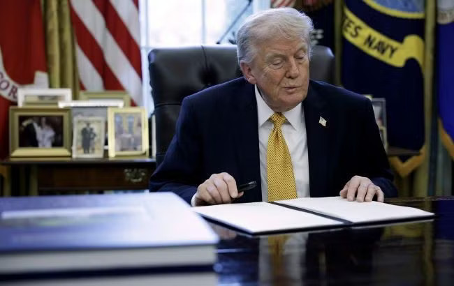 Rộ tin Tổng thống Mỹ Trump từ chối cung cấp tên lửa Patriot cho Ukraine - Ảnh 1.