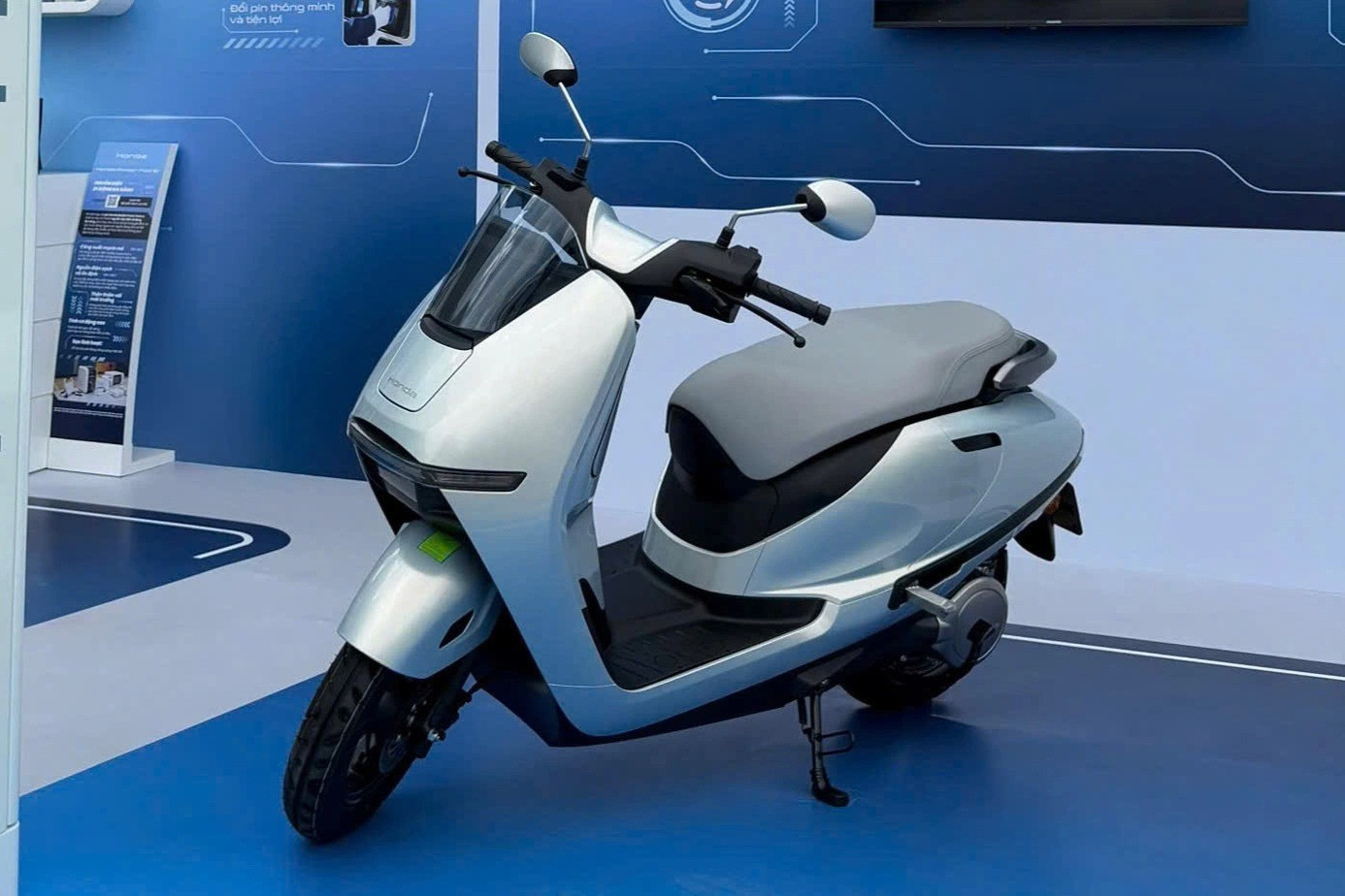 xe-honda-uc3-khan-hang-2.jpg