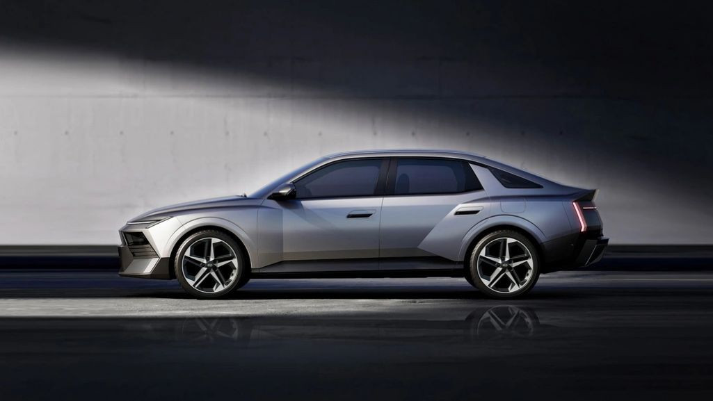 Hyundai Elantra với ngôn ngữ thiết kế Art of Steel