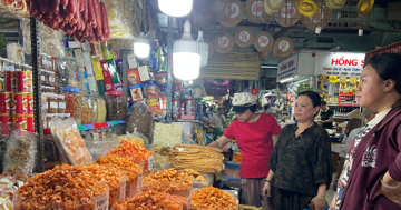 Bộ Tài chính nêu giải pháp kiểm soát giá khi tăng lương