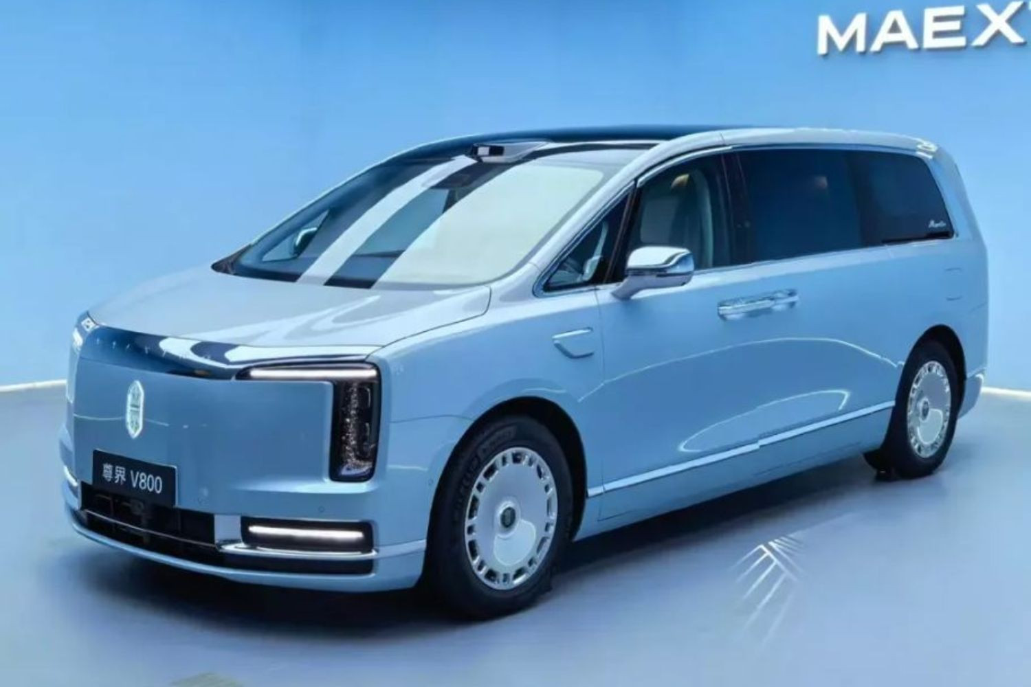 Maextro V800 ra mắt