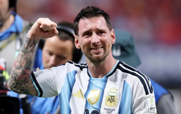Messi chính thức rời tuyển Argentina