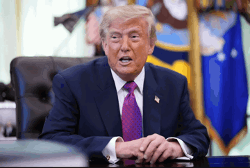 Ông Trump ‘mang về’ 65 tỷ thùng dầu, bao giờ giá xăng ở Mỹ sẽ giảm?