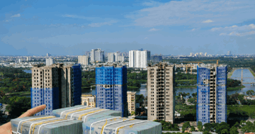 Ngân hàng rao bán 'đất vàng' Hà Nội, tính thu giữ biệt thự ở TPHCM