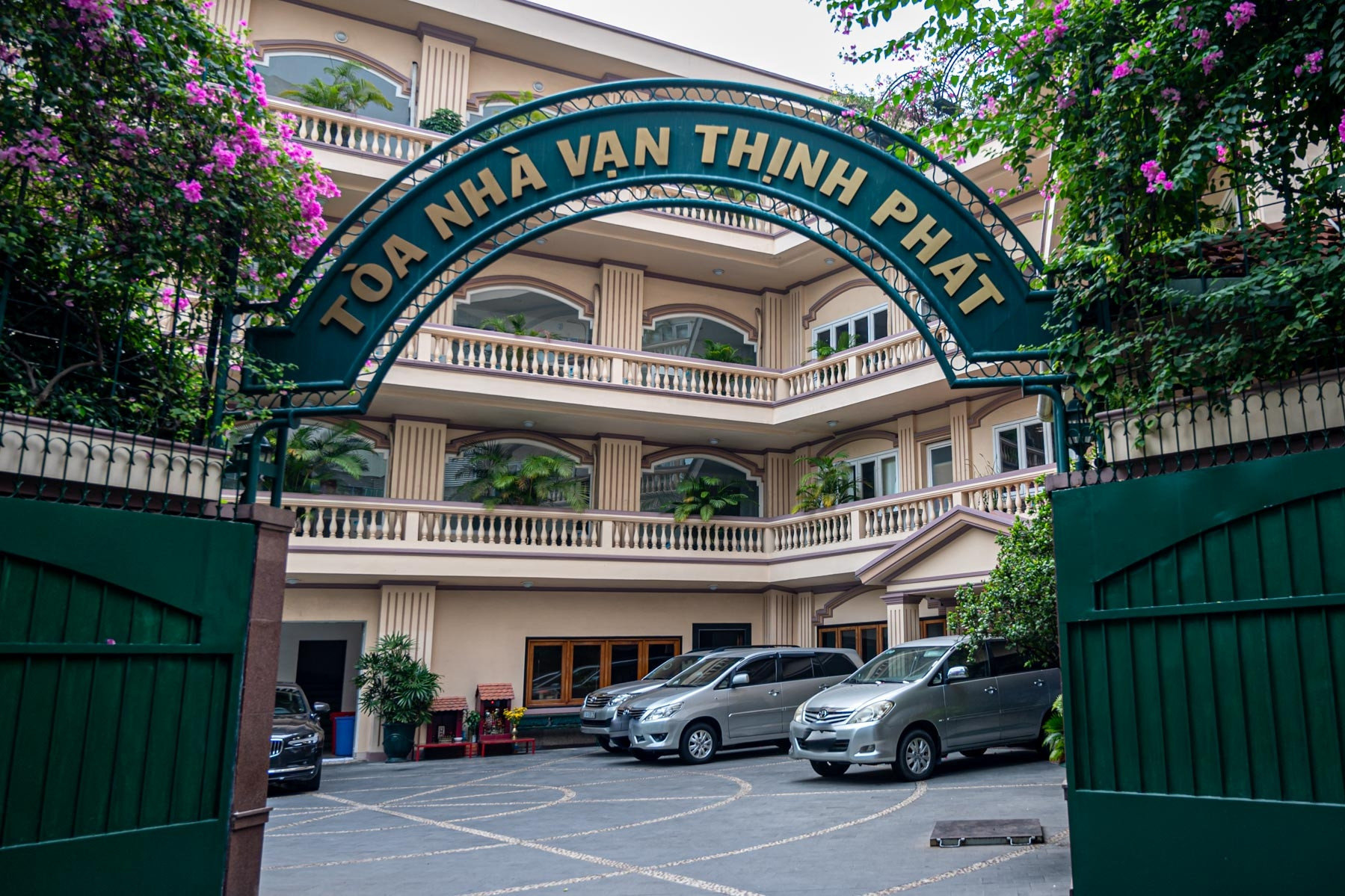 20250213122512-12nhung-du-an-tren-dat-vang-o-tphcm-lien-quan-van-thinh-phat-953 (2)