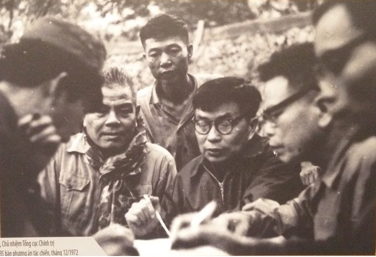thuongtuongsonghao2.jpg