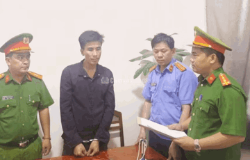 Bắt 'Trường ca sĩ'