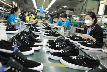 Mặt hàng 'Made in Vietnam' thu gần 20 tỷ USD sau 8 tháng: Đứng thứ 2 thế giới, riêng Mỹ chi hơn 8 tỷ USD để nhập