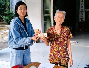 Mỗi Đảng viên được nhận 6.325.000 đồng cùng Huy hiệu, sẽ trao trong dịp gì, cách tính cụ thể ra sao?