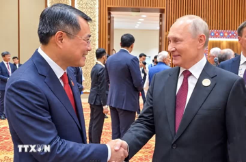 Thủ tướng Lê Minh Hưng gặp lãnh đạo các nước, tổ chức quốc tế bên lề thượng đỉnh BRICS
