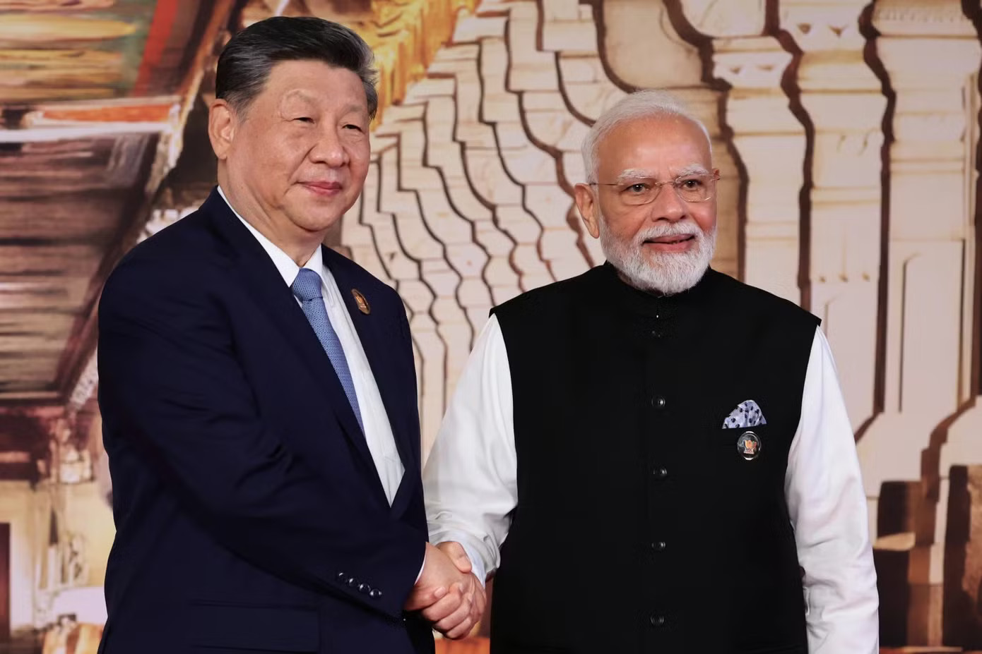 Chủ tịch Trung Quốc Tập Cận Bình và Thủ tướng Ấn Độ Narendra Modi tại New Delhi ngày 12/9/2026. Ảnh: Sputnik Thượng đỉnh BRICS: Kỳ vọng Ấn Độ - Trung Quốc cải thiện quan hệ - Ảnh 1.