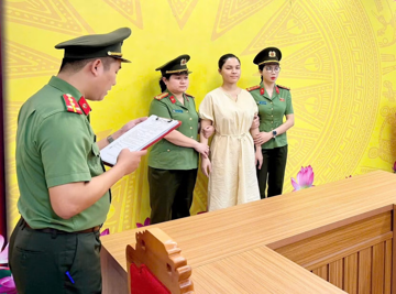 Khởi tố, bắt giam và khám xét nhà riêng của một Giám đốc công ty du lịch