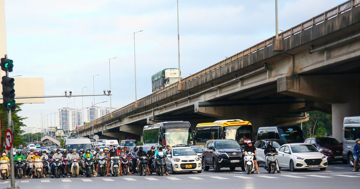 Hạn chế xe tải trọng lớn qua 2 nút giao cửa ngõ Hà Nội