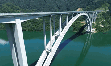 Láng giềng Việt Nam phá kỷ lục thế giới, xây cầu bê tông có nhịp chính dài tới 600m