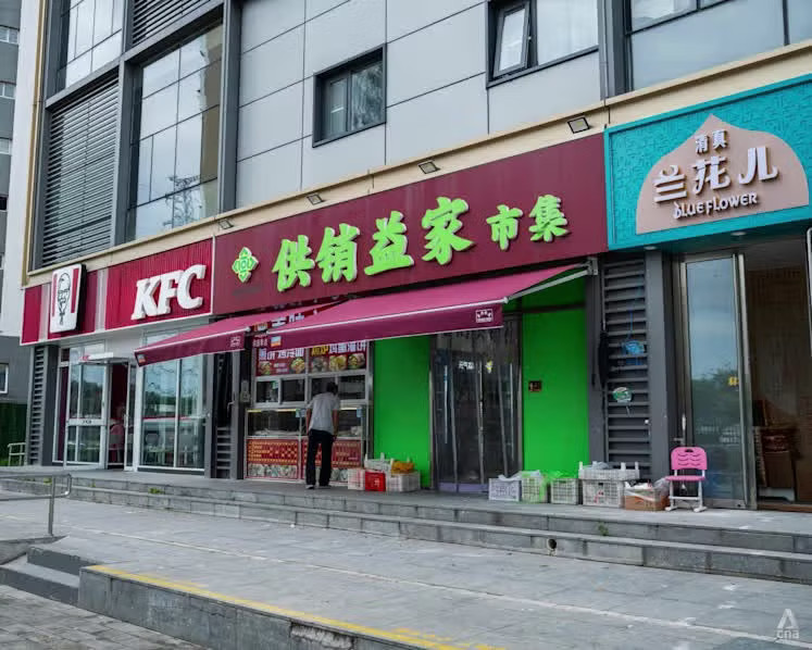 Hợp tác xã tại quận Thuận Nghĩa, ngoại ô Thủ đô Bắc Kinh (Nguồn: <a style='text-decoration: none;' href='/CNA'>CNA</a>) Phía sau sự trỗi dậy của mô hình tưởng chừng đã lỗi thời ở Trung Quốc - Ảnh 1.