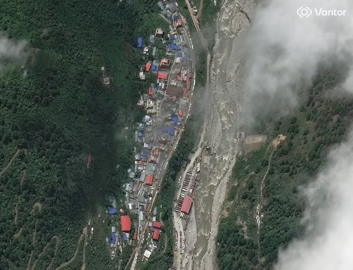 Nepal xây dựng hệ thống cảnh báo sớm dọc biên giới với Trung Quốc sau trận lũ thảm khốc - Ảnh 1.